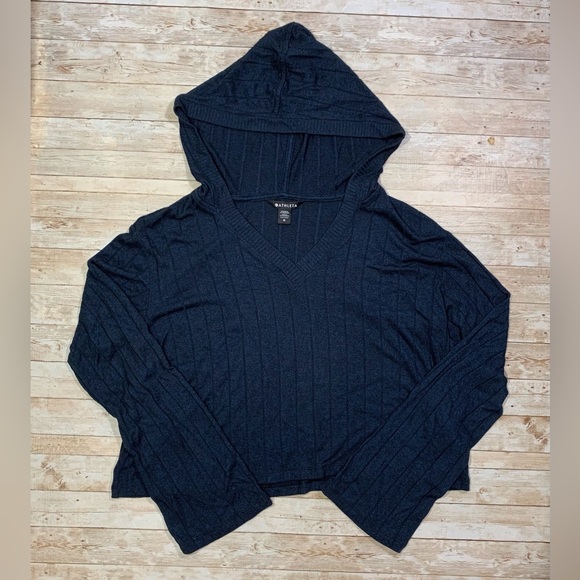 Athleta Blue Harmony Pose Cropped Hoodie Lightweight Pullover Size M Medium Blue - Picture 2 of 11